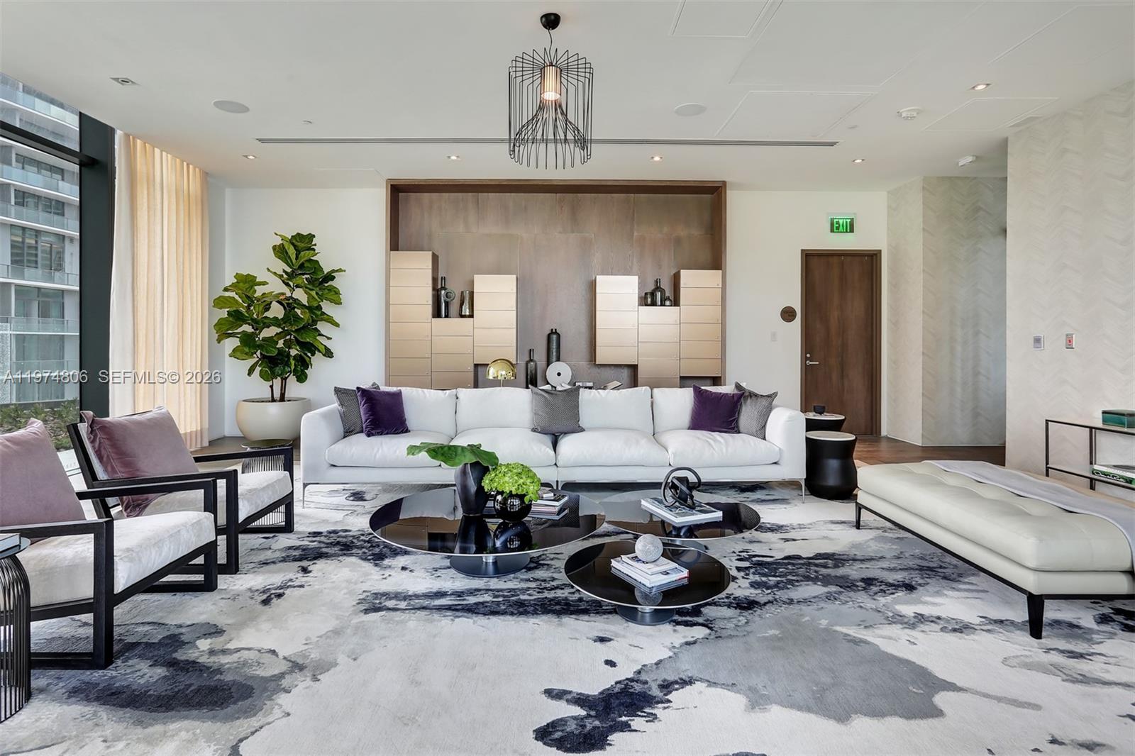 GRAN PARAISO CONDO - Residential Lease