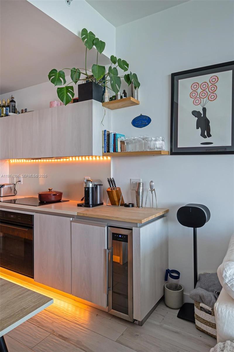 GRAN PARAISO CONDO - Residential Lease