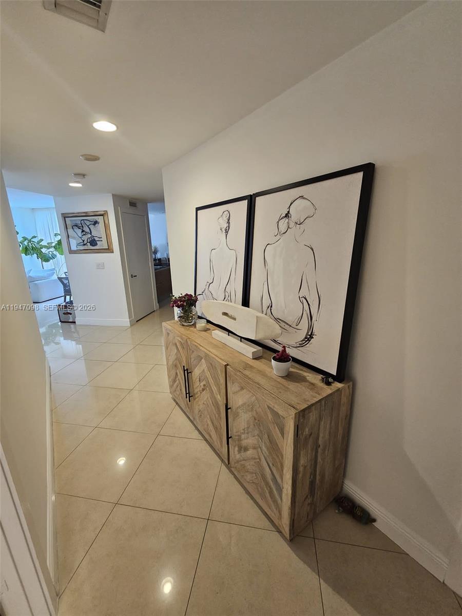 1060 Brickell Ave 1917