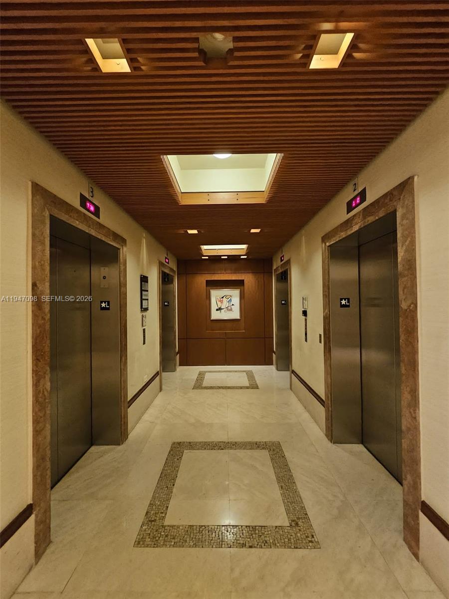 1060 Brickell Ave 1917