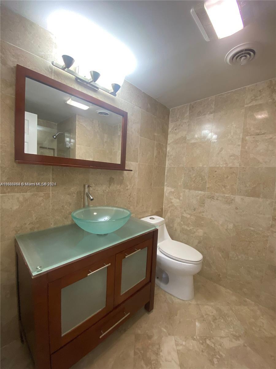 DEL MAR CONDO - Residential Lease