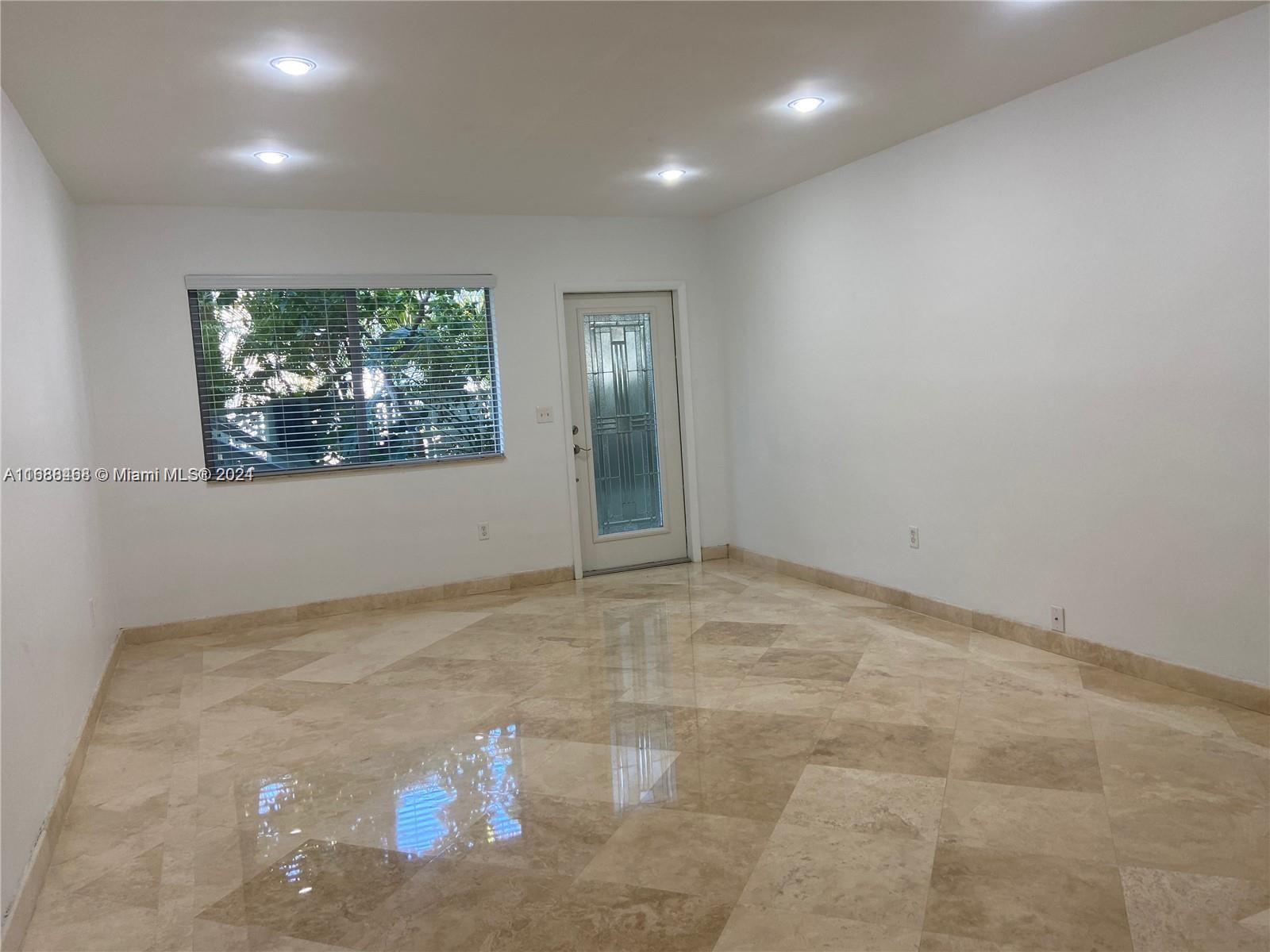 DEL MAR CONDO - Residential Lease