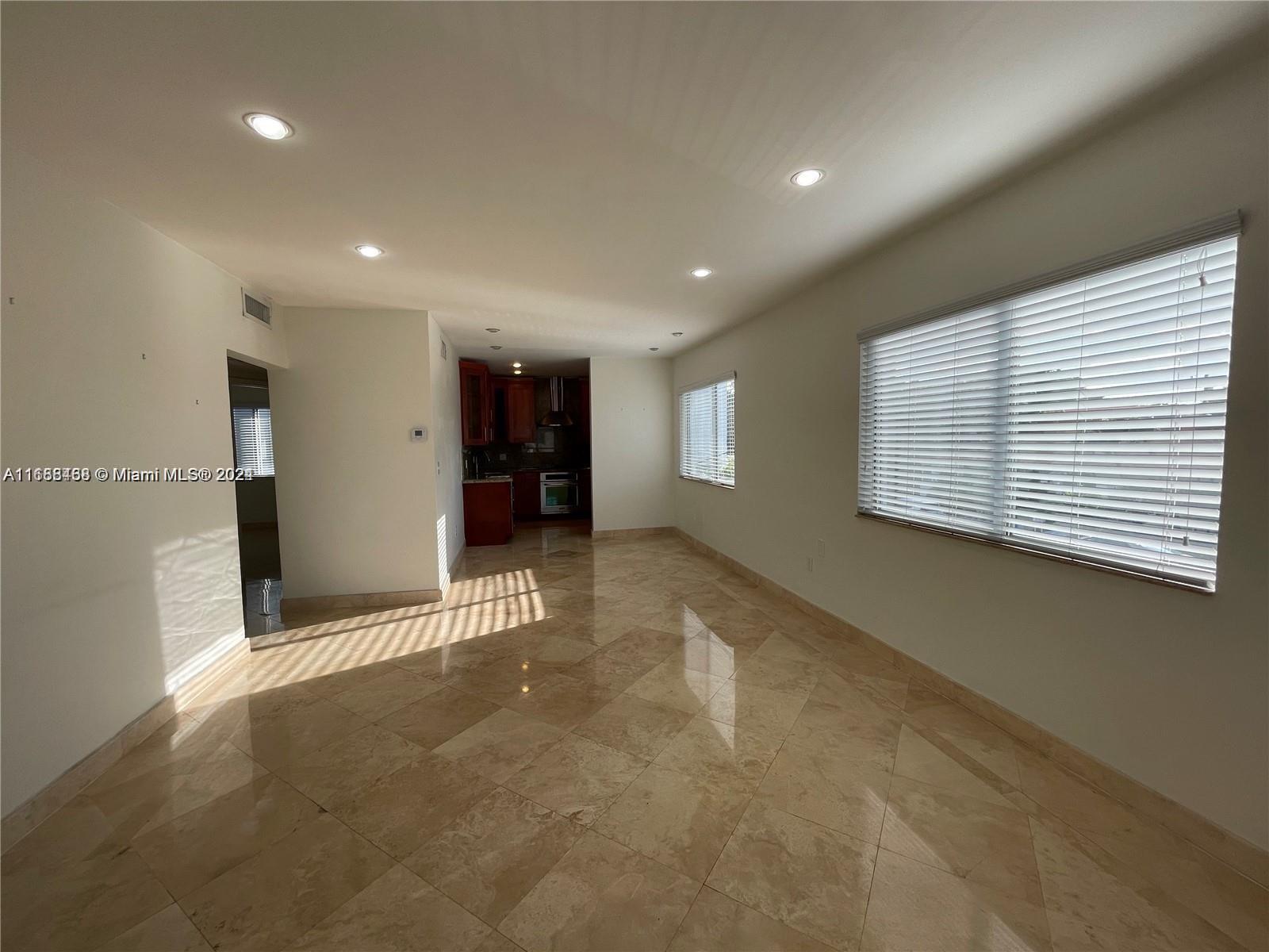 DEL MAR CONDO - Residential Lease