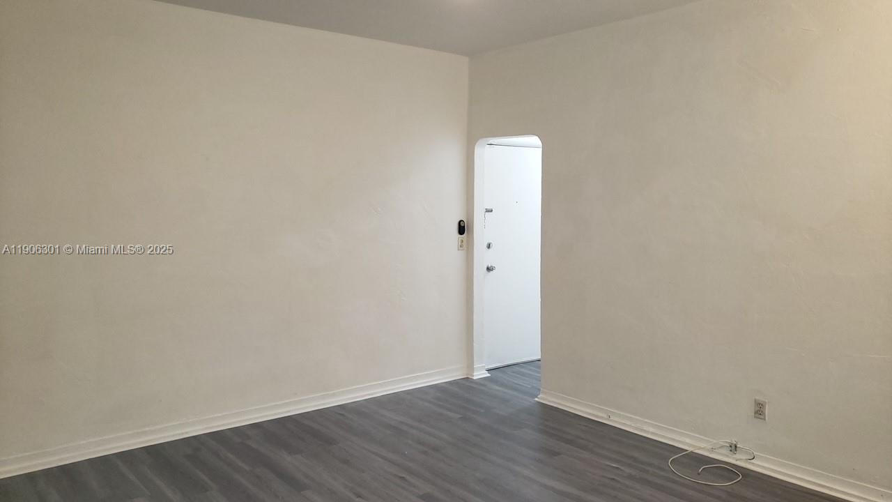 CARMEL VILLAS CONDO - Residential Lease