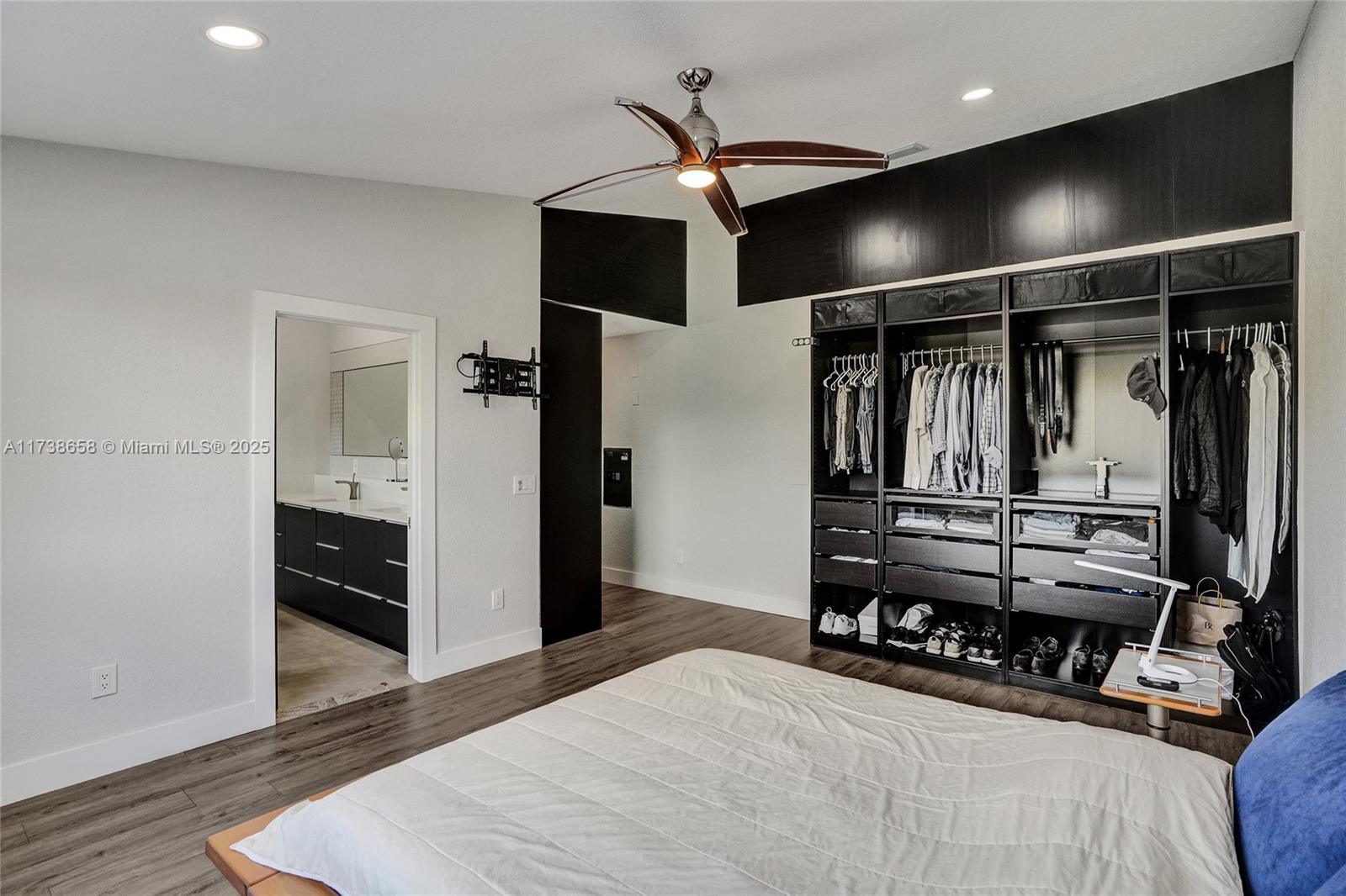 SILVER LAKES AT PEMBROKE - Residential