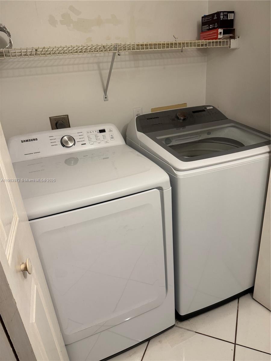 JASMINE LAKES #1 CONDO - Residential Lease