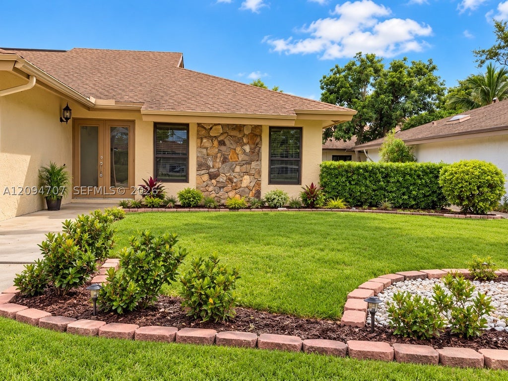 Photo of 6621 NW 4th Ct, Plantation, FL 33317 (MLS # A12094707)