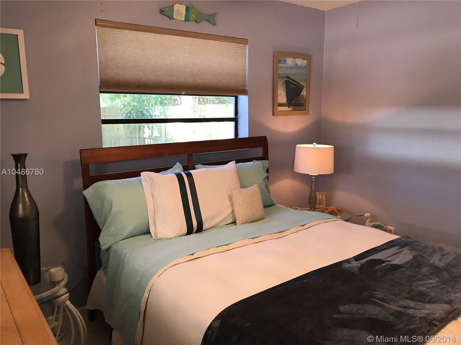 SOUTHGATE - Residential