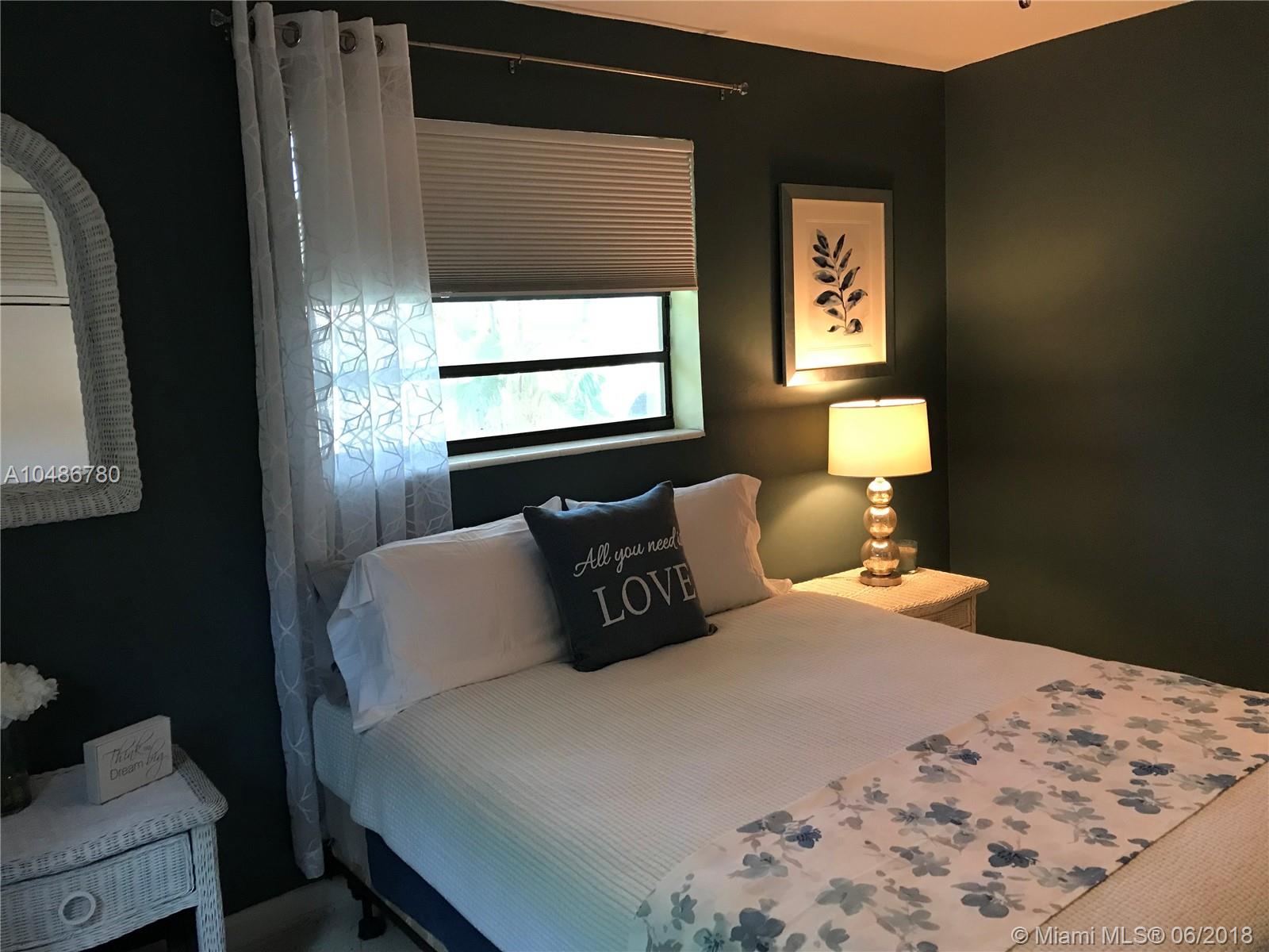 SOUTHGATE - Residential