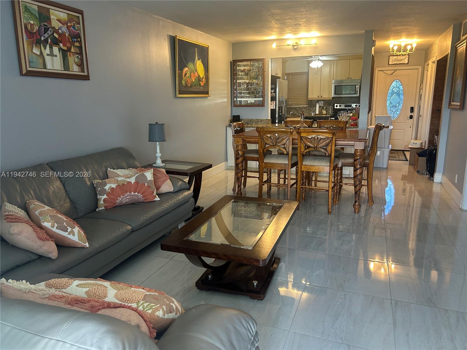 HOLLYBROOK GOLF AND - Residential