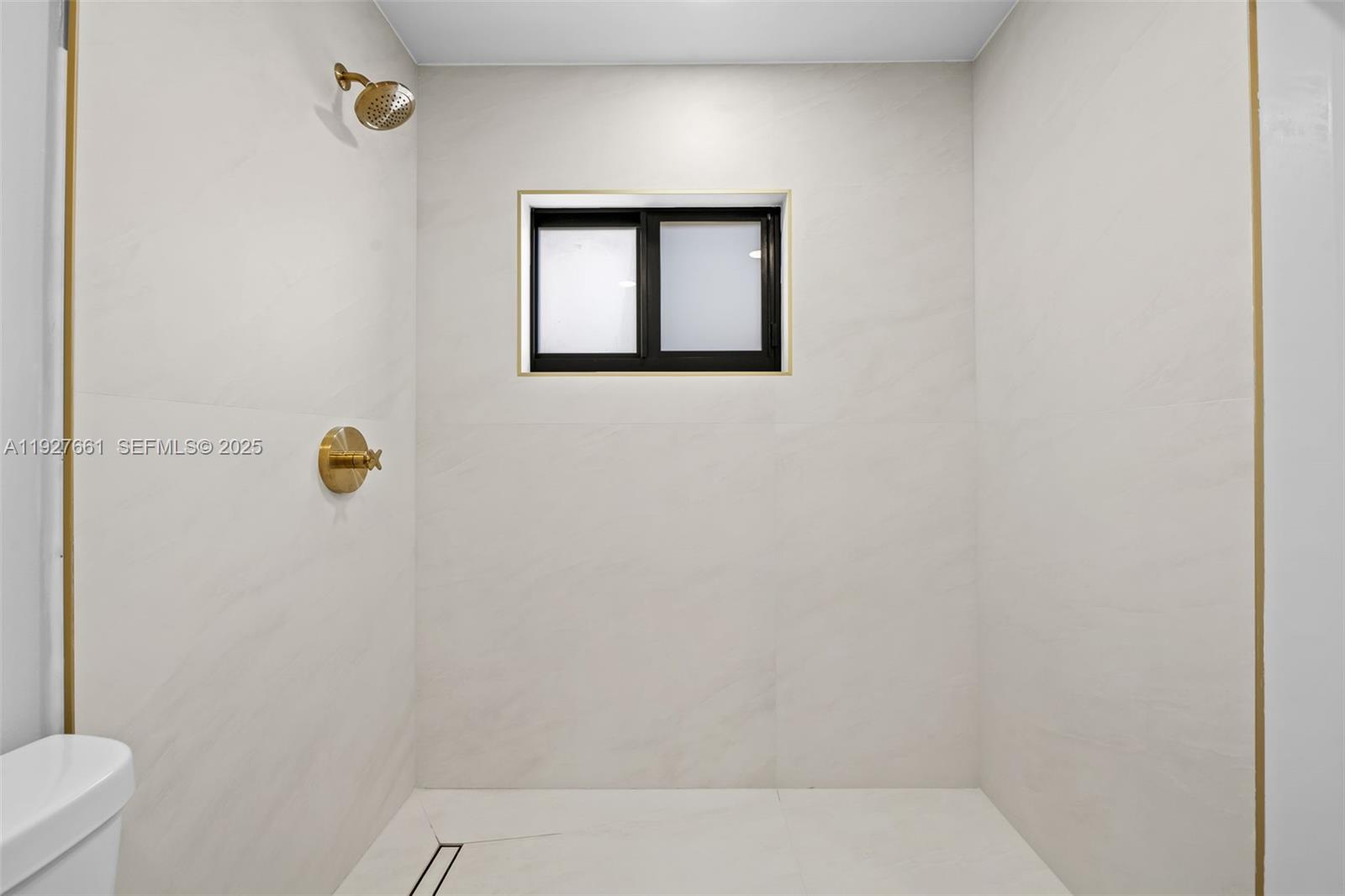 NORTH ANDREWS GARDENS ANN - Residential