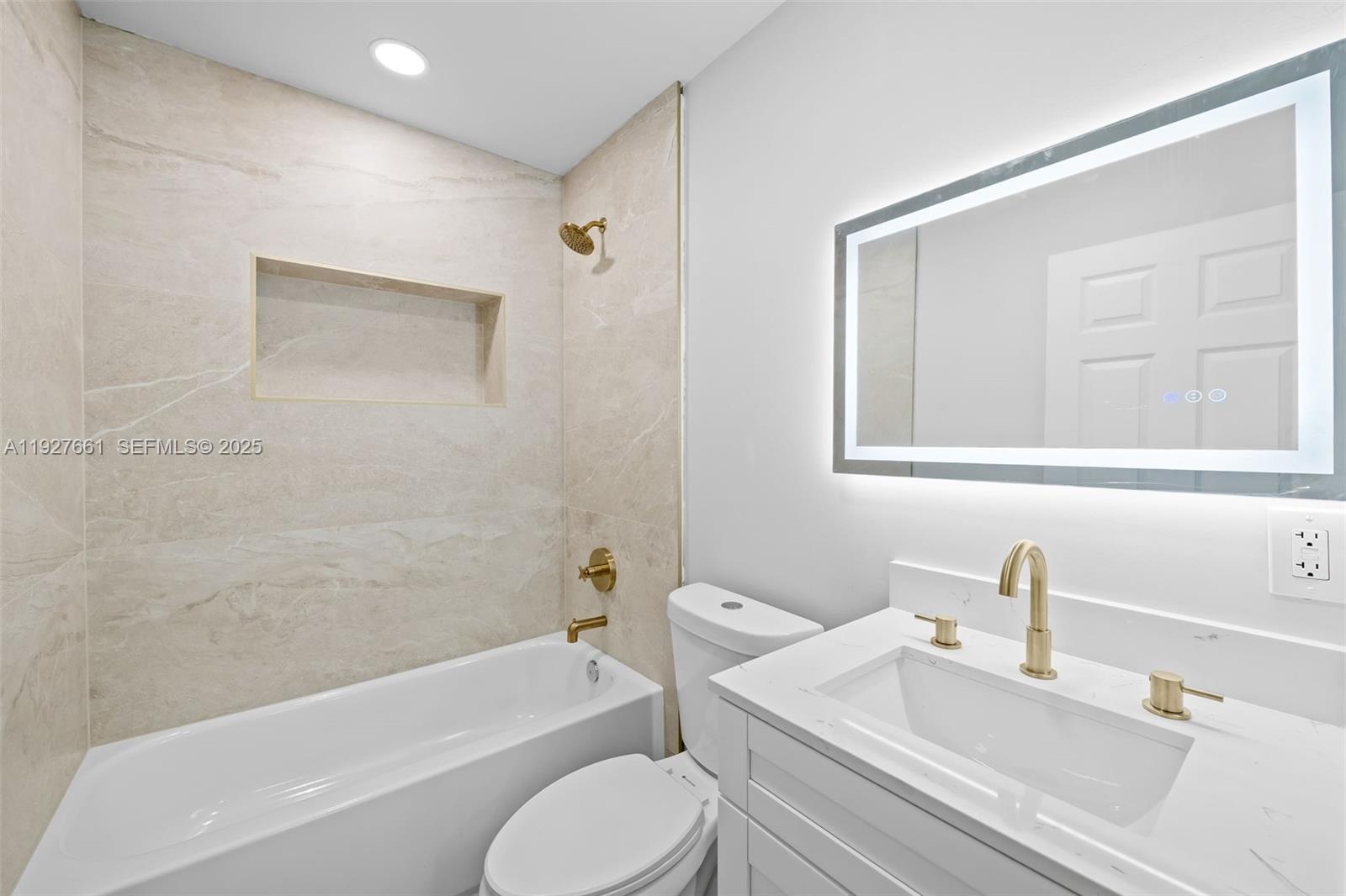 NORTH ANDREWS GARDENS ANN - Residential