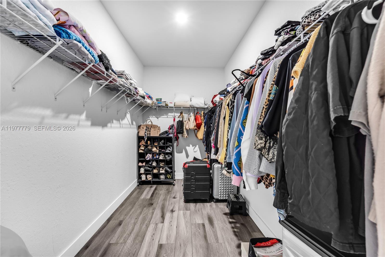 GALIANO - Residential