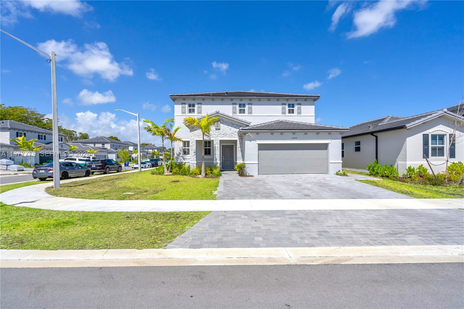 GALIANO - Residential