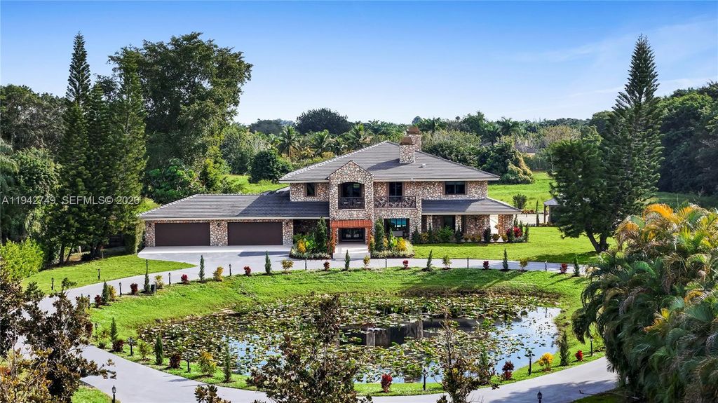 Photo of 3320 SW 121st Ave, Davie, FL 33330 (MLS # A11942749)