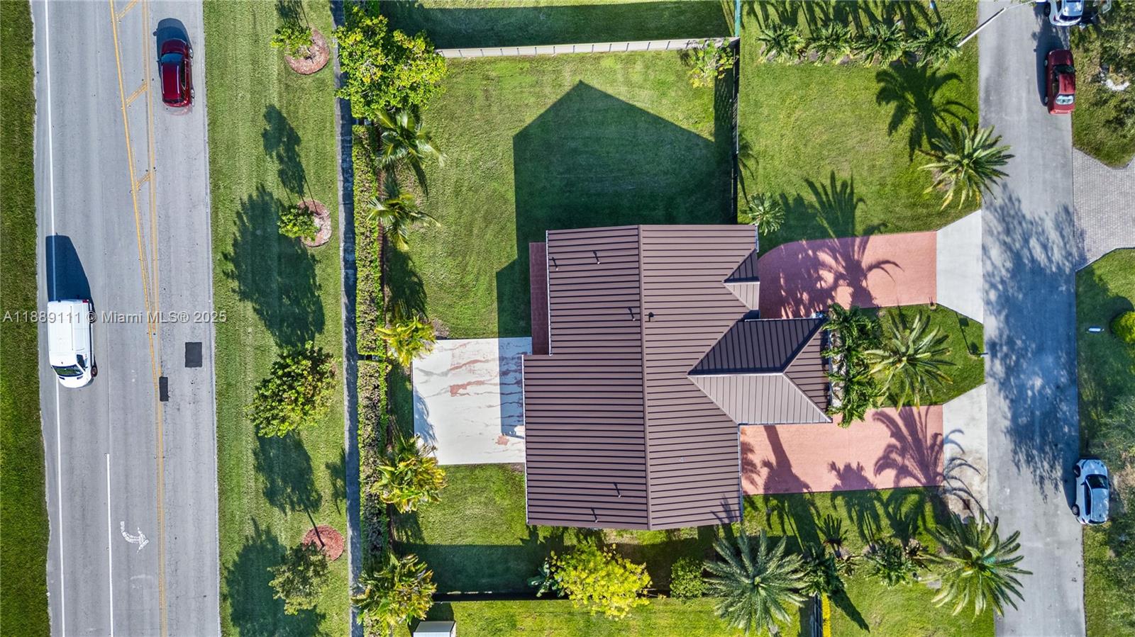 ESTATE MANSIONS - Residential