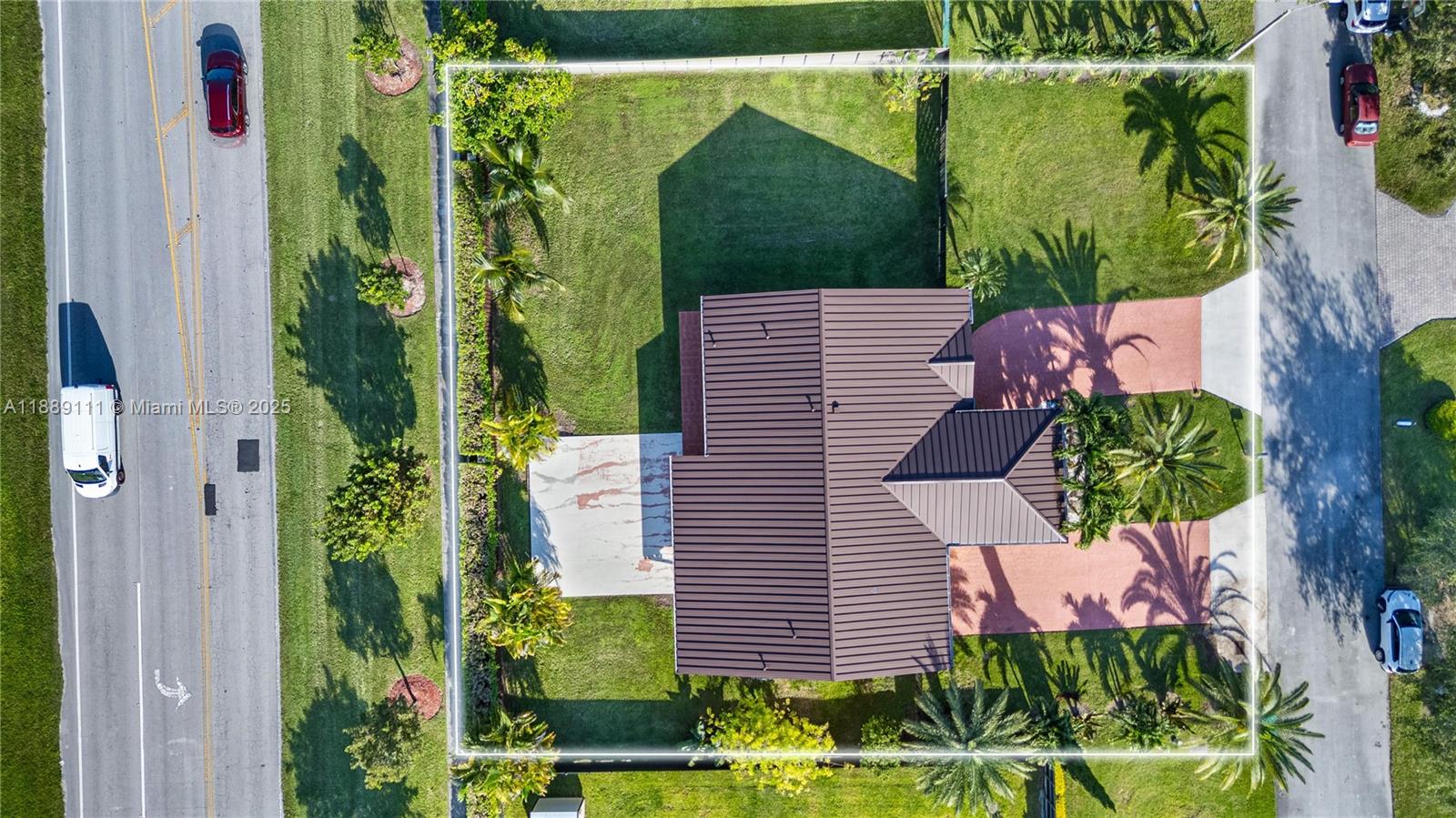 ESTATE MANSIONS - Residential