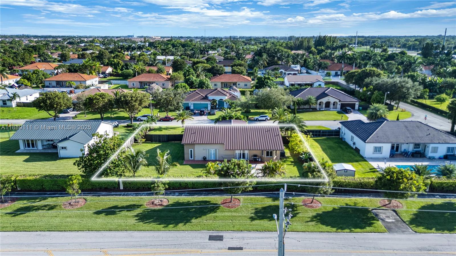 ESTATE MANSIONS - Residential