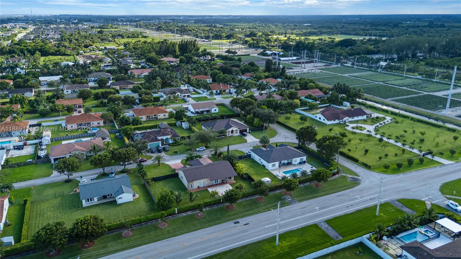 ESTATE MANSIONS - Residential