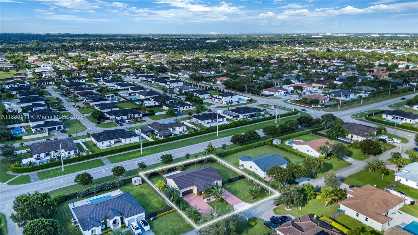ESTATE MANSIONS - Residential
