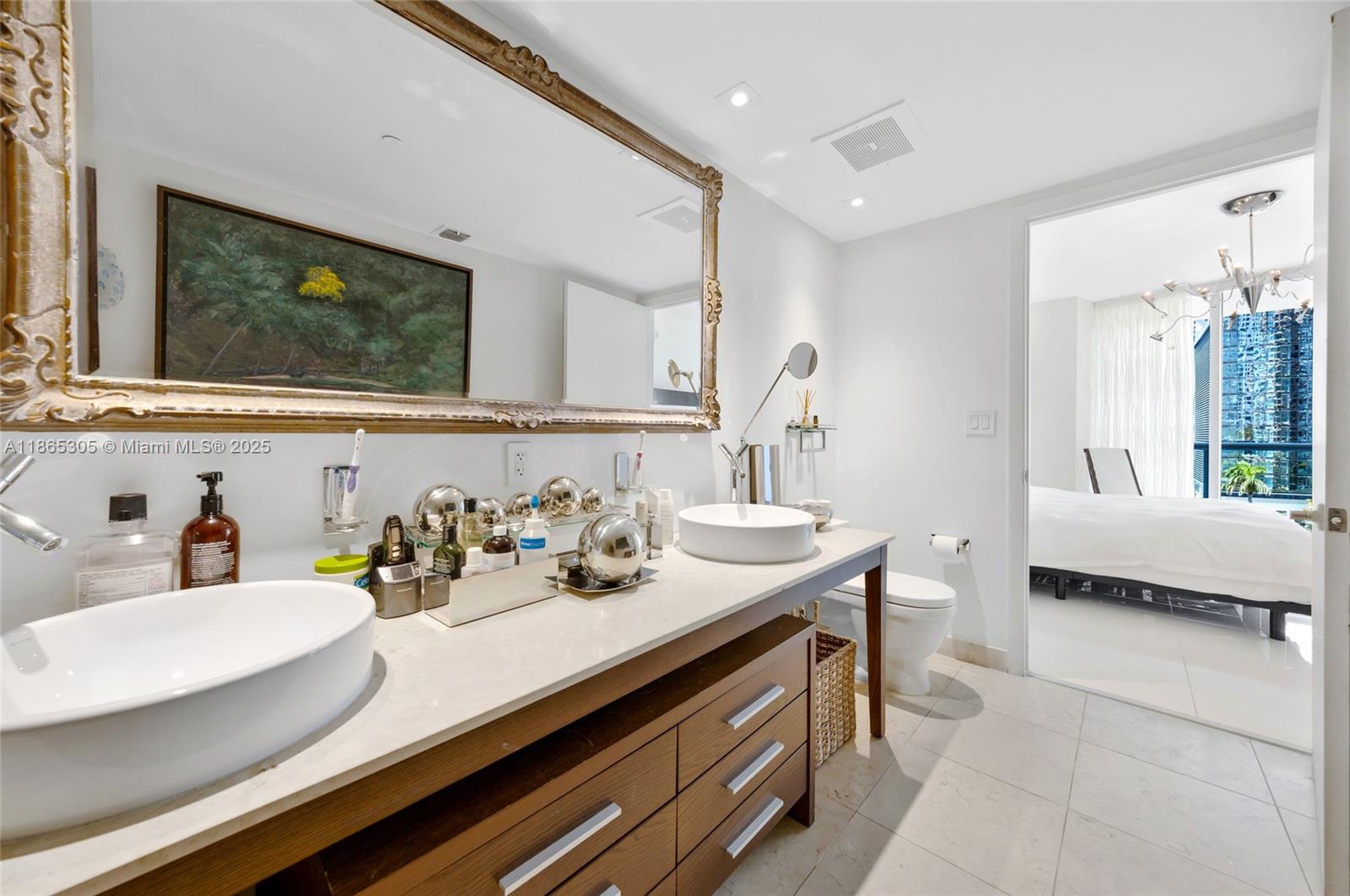 ICON BRICKELL CONDO NO 1 - Residential