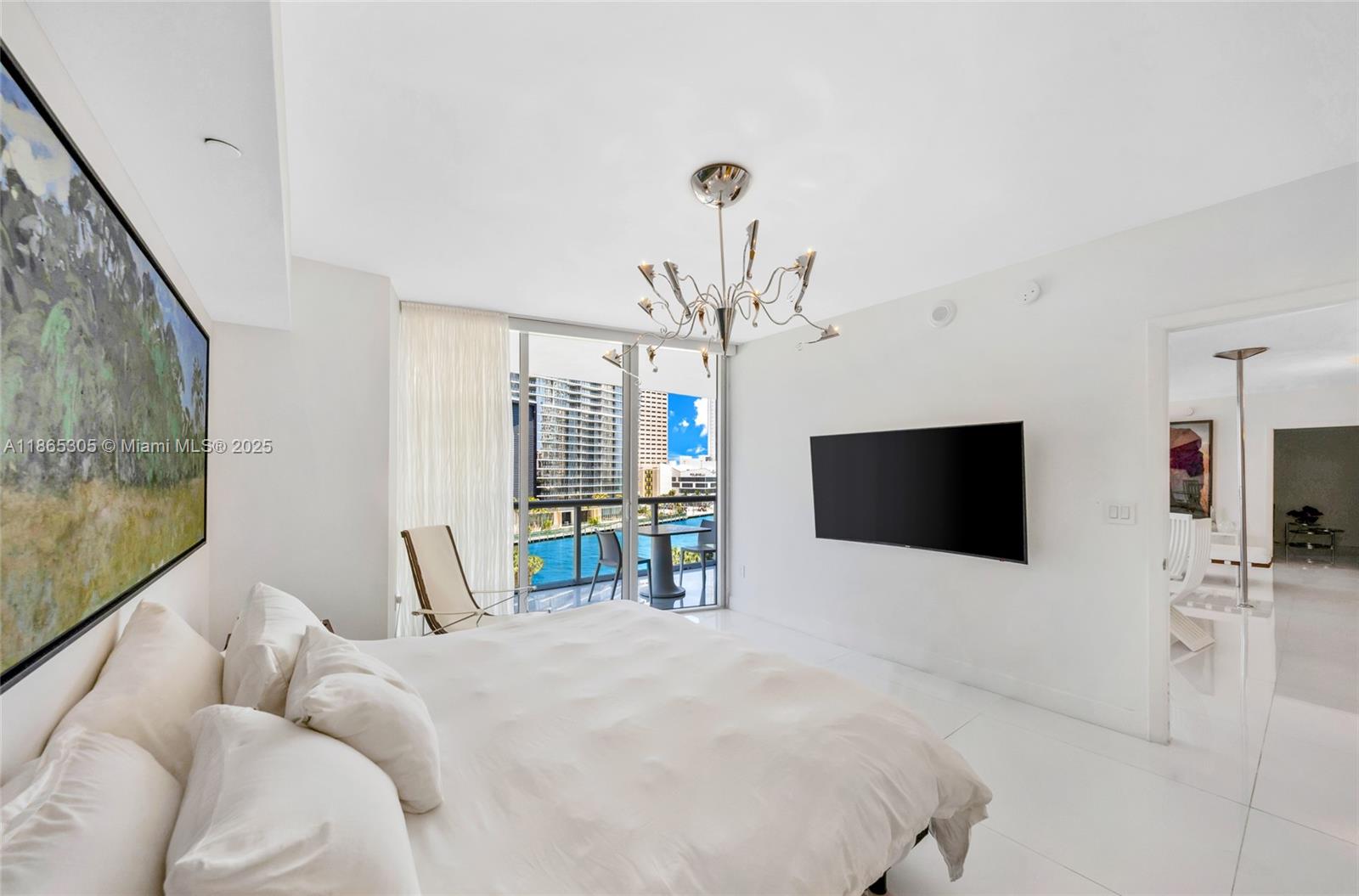 ICON BRICKELL CONDO NO 1 - Residential