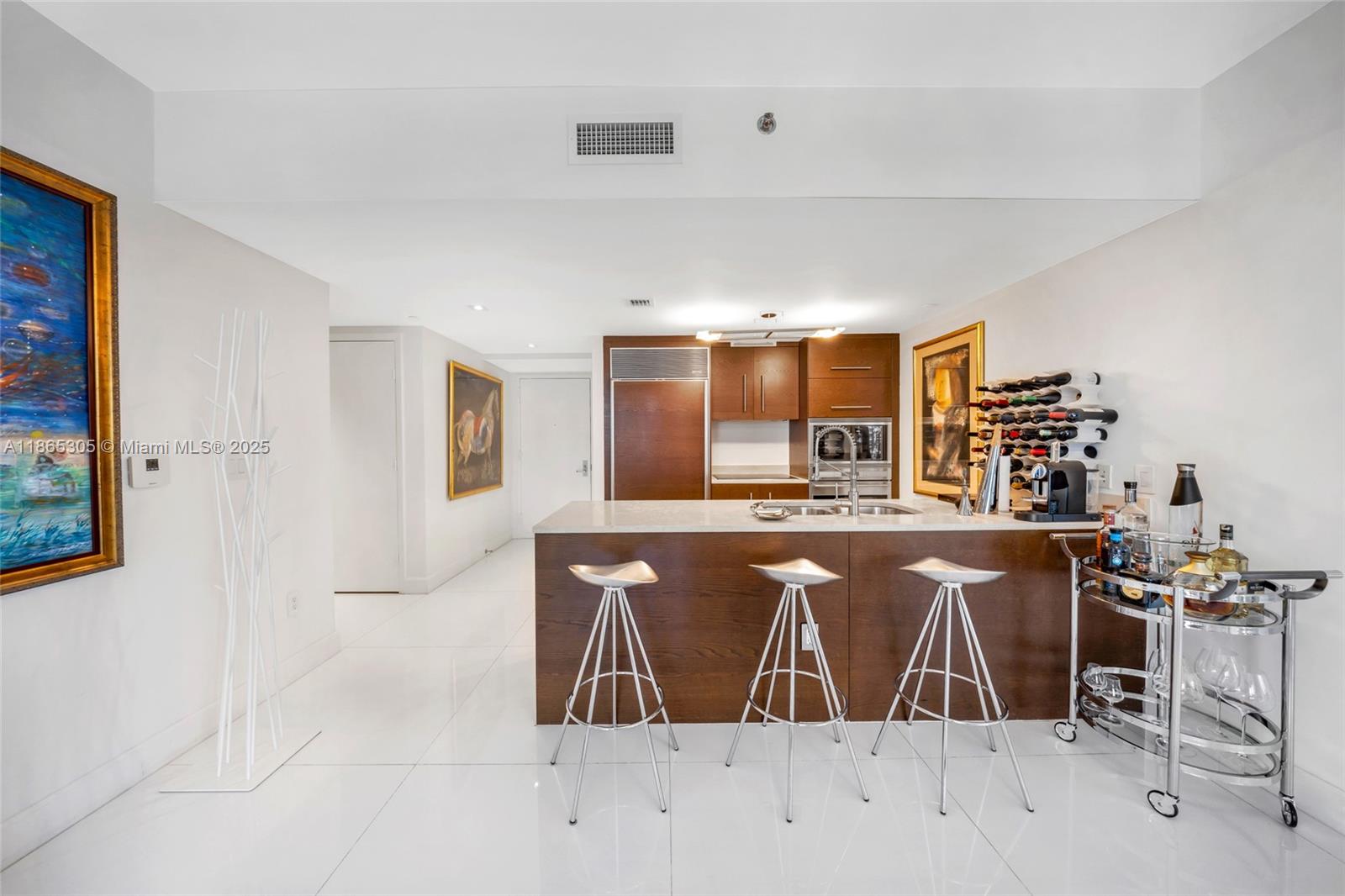 ICON BRICKELL CONDO NO 1 - Residential