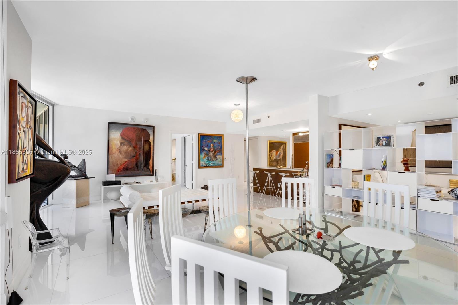 ICON BRICKELL CONDO NO 1 - Residential