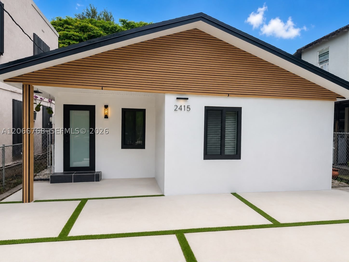 2415 NW 15th St