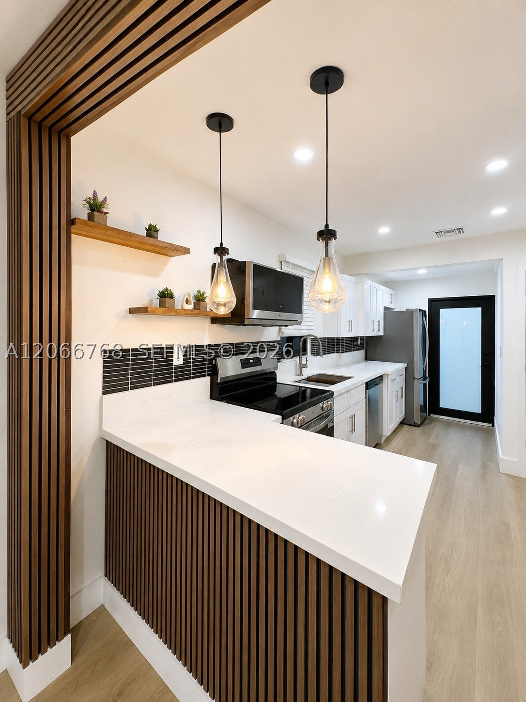 2415 NW 15th St