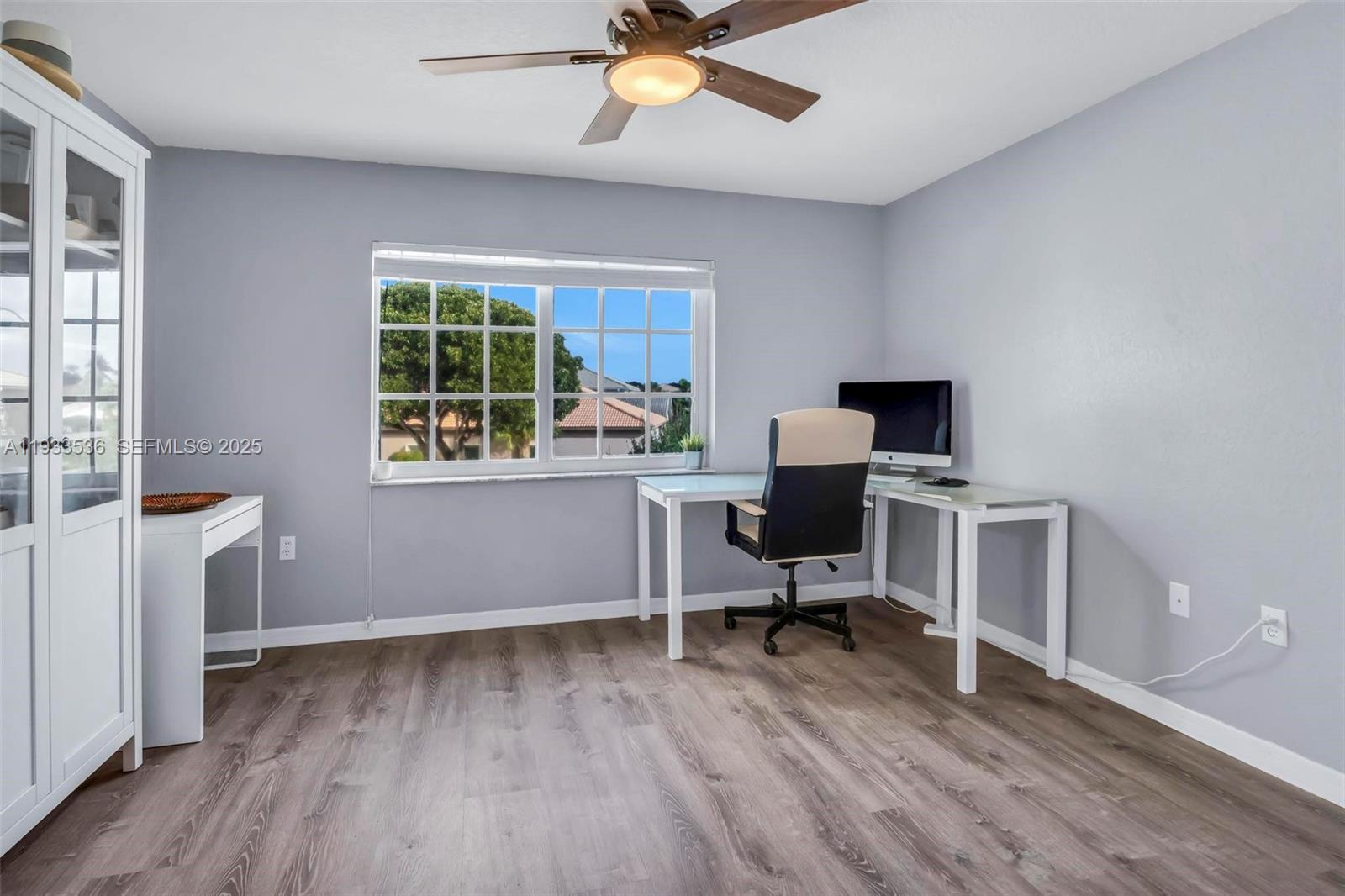 PEMBROKE ISLES - Residential