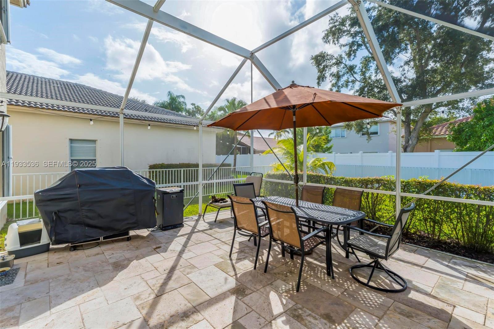 PEMBROKE ISLES - Residential