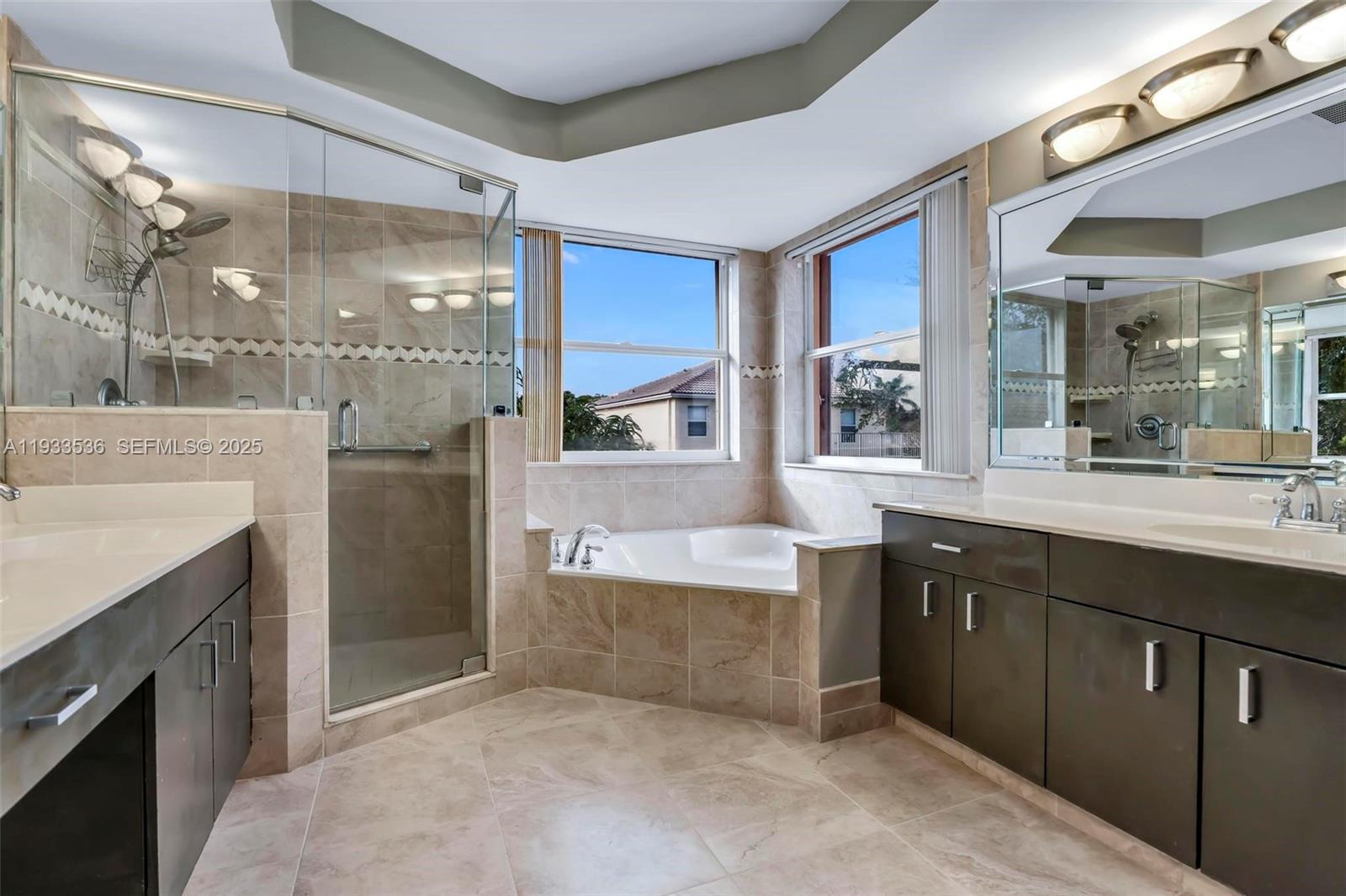 PEMBROKE ISLES - Residential