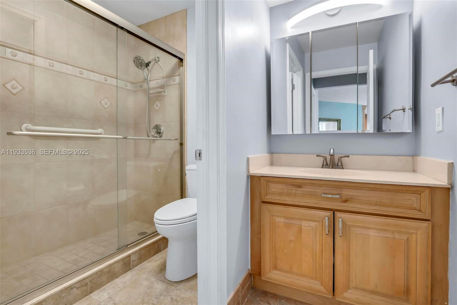 PEMBROKE ISLES - Residential