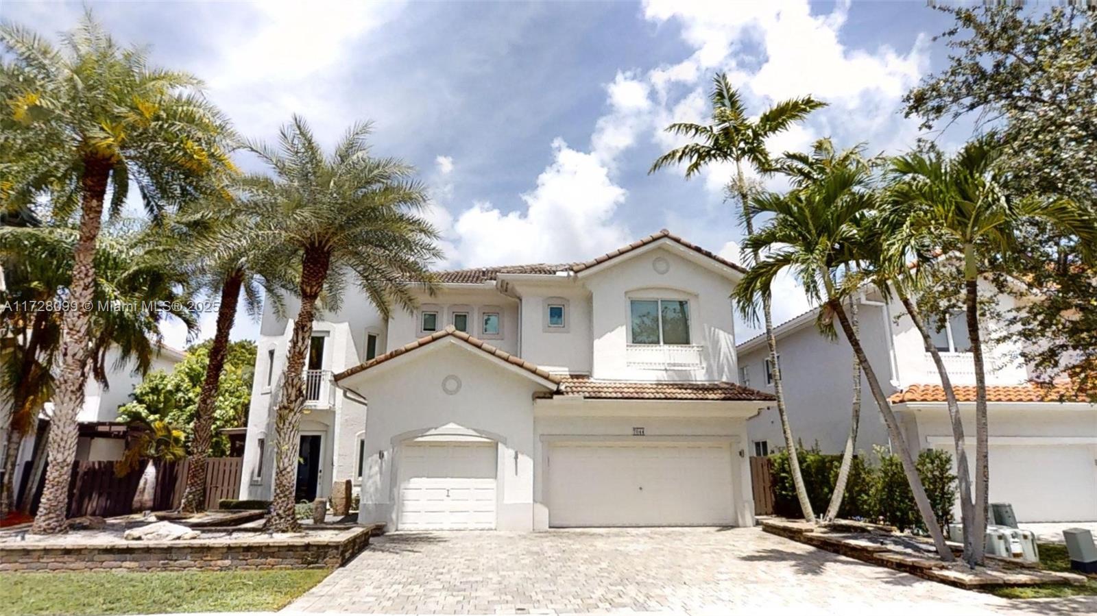 Rental Property at 7044 Nw 113th Pl, Doral, Miami-Dade County, Florida - Bedrooms: 5 
Bathrooms: 4  - $9,500 MO.