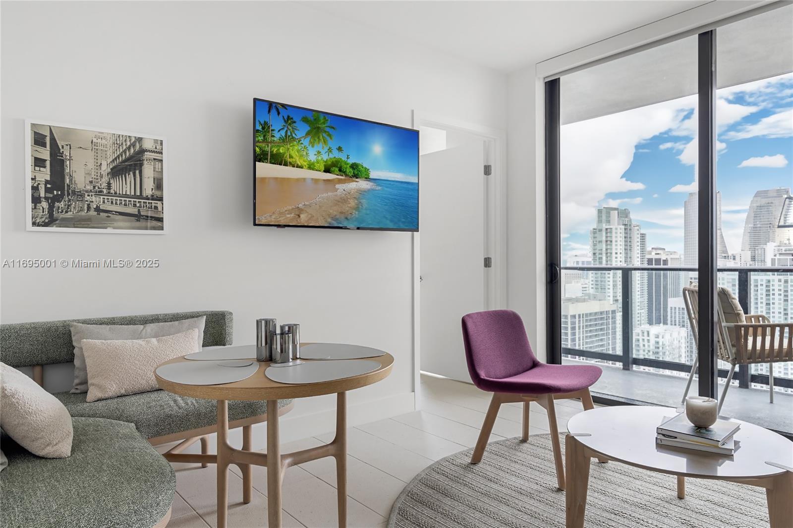 Rental Property at 601 Ne Ne 1st Ave 3808, Miami, Broward County, Florida - Bedrooms: 1 
Bathrooms: 1  - $4,500 MO.