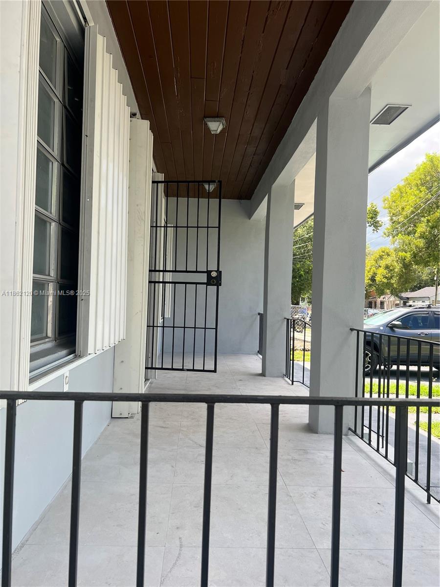 1444 NW 38th St 1444