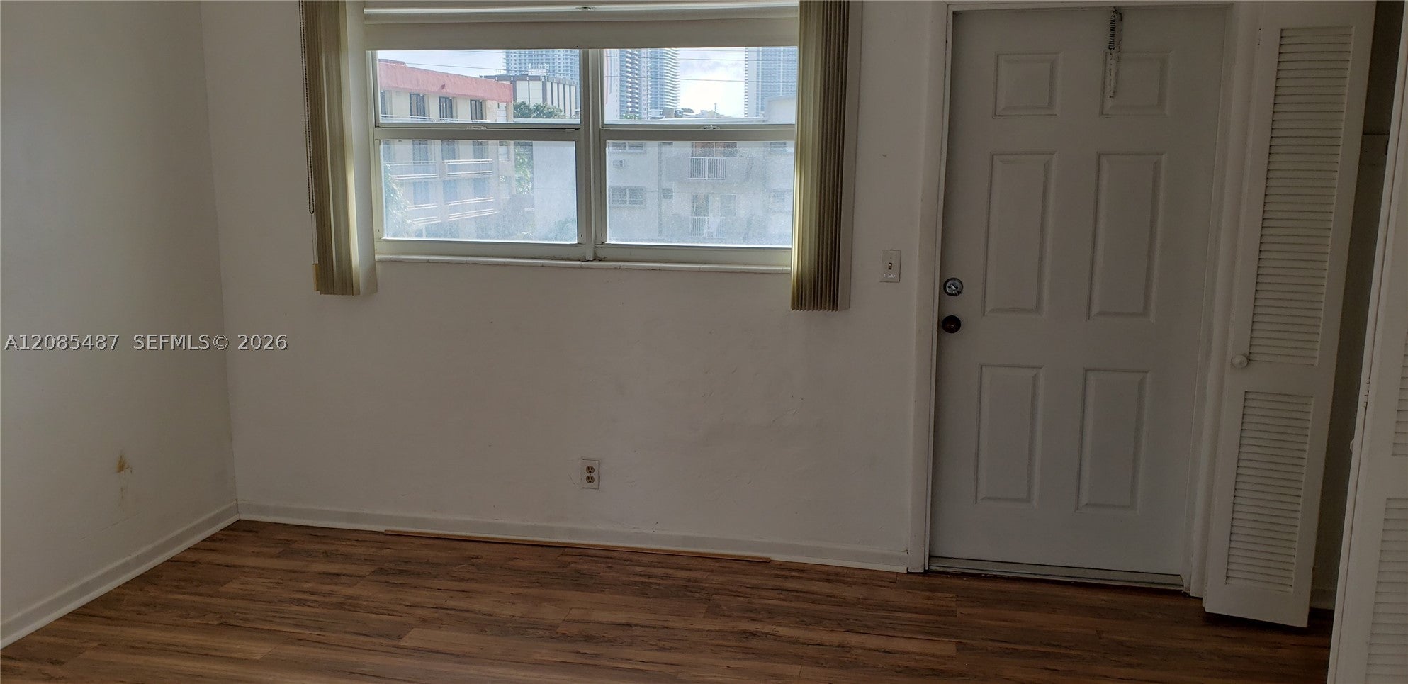 467 Golden Isles Dr 306, Hallandale Beach, FL, 33009/$175,000 4 467 Golden Isles Dr 306