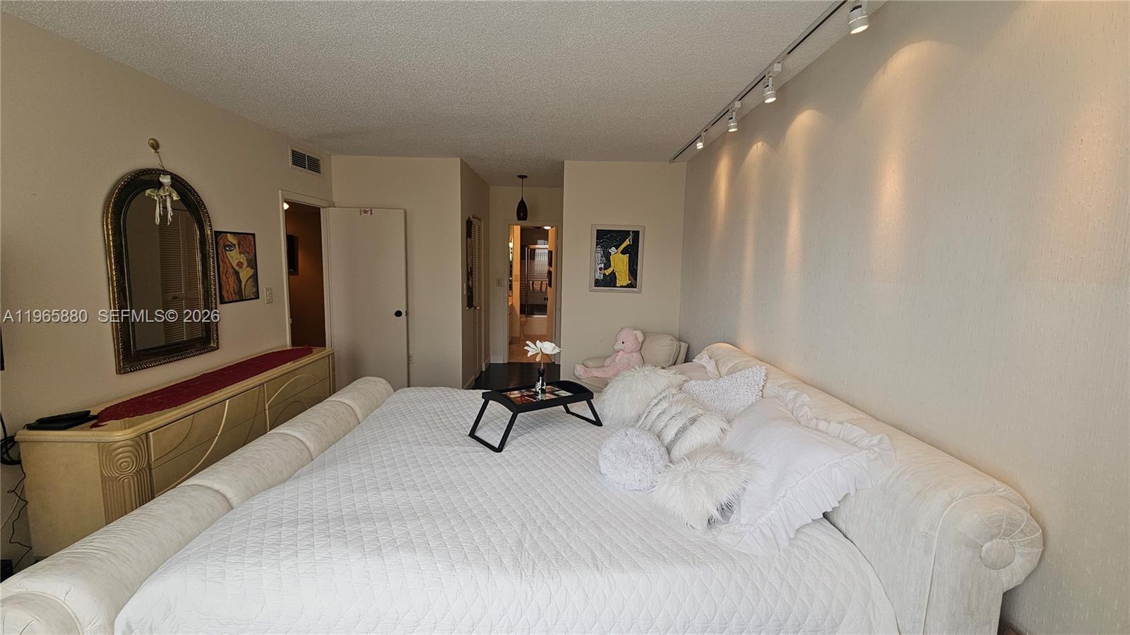 HEMISPHERES CONDO - Residential