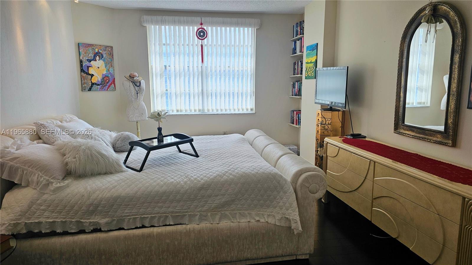 HEMISPHERES CONDO - Residential