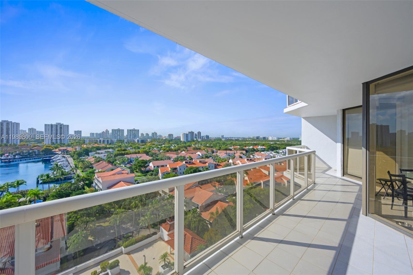 HARBOR TWS AT THE WATERWA - Residential