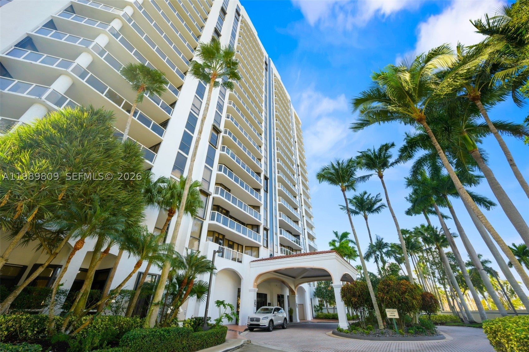 3598 Yacht Club Dr