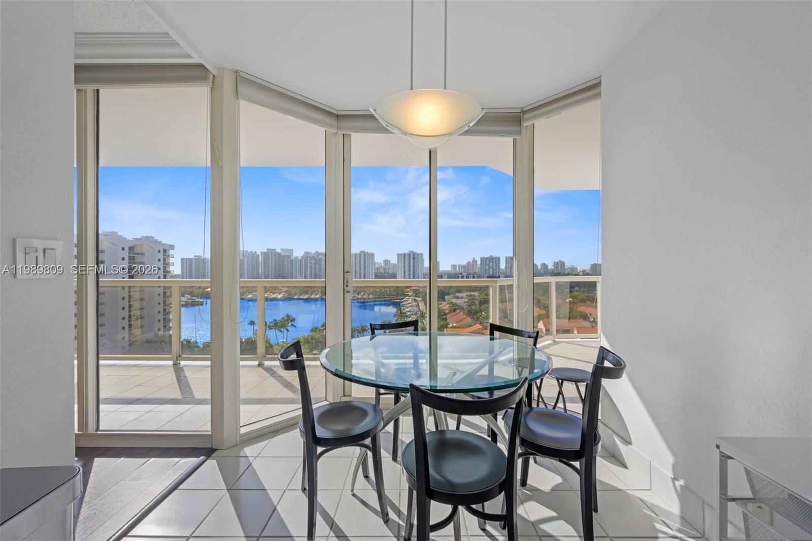 HARBOR TWS AT THE WATERWA - Residential