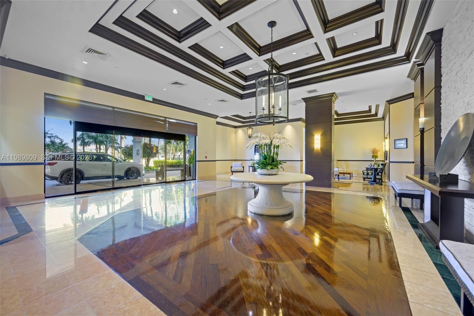 HARBOR TWS AT THE WATERWA - Residential