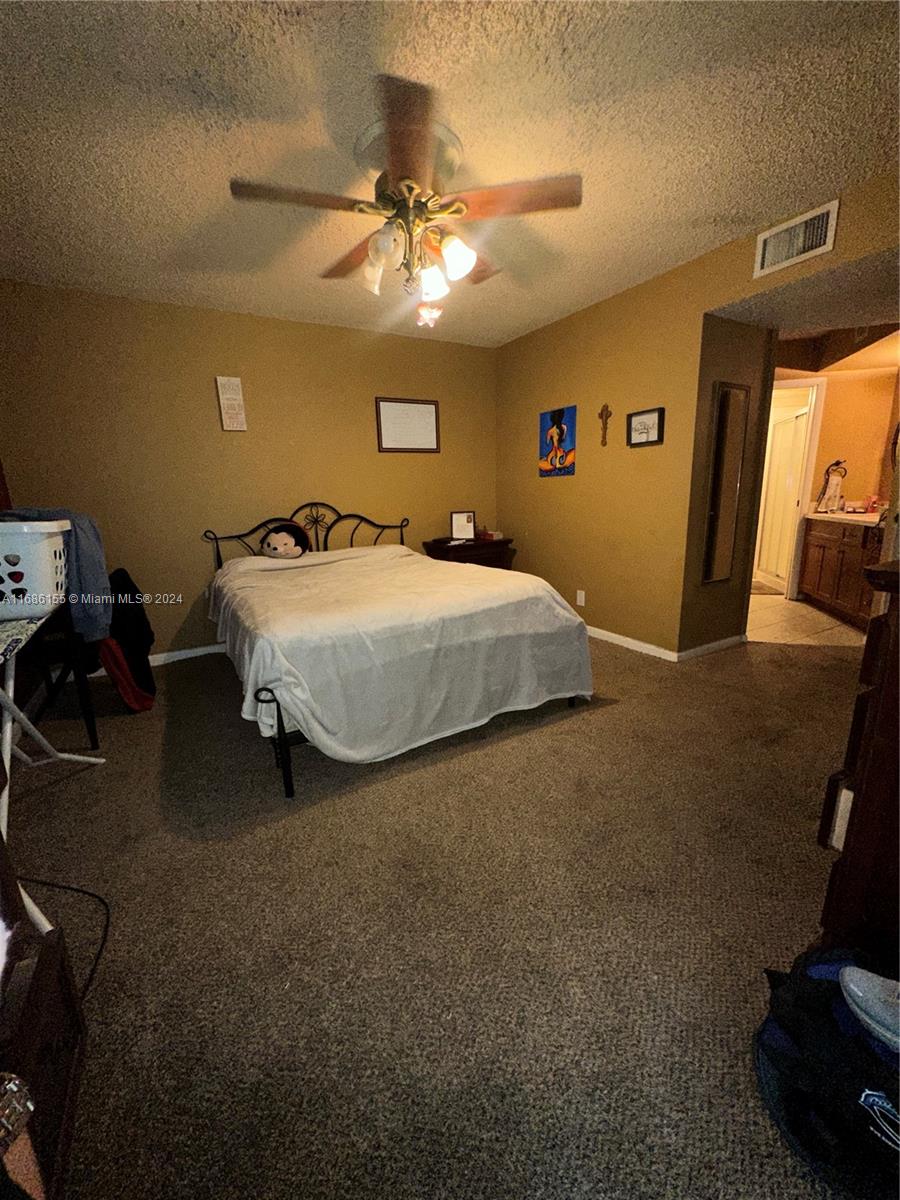 PLANTATION RACQUET CLUB - Residential