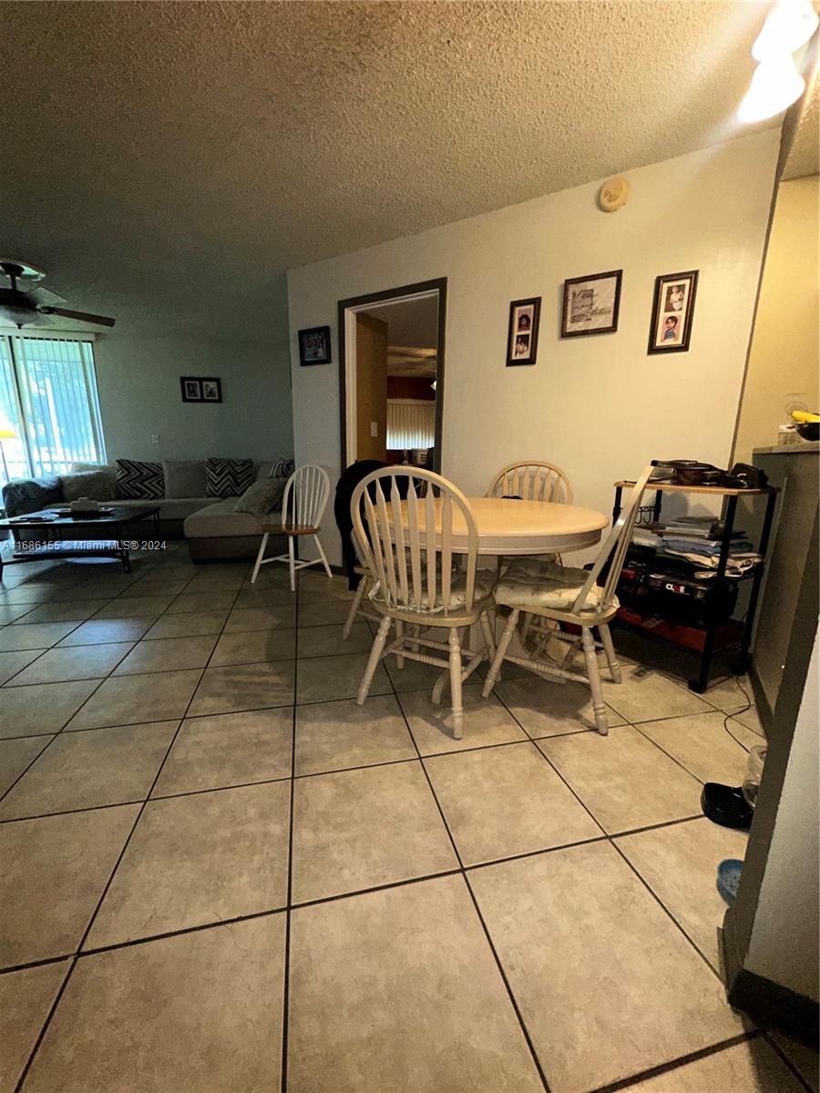 PLANTATION RACQUET CLUB - Residential