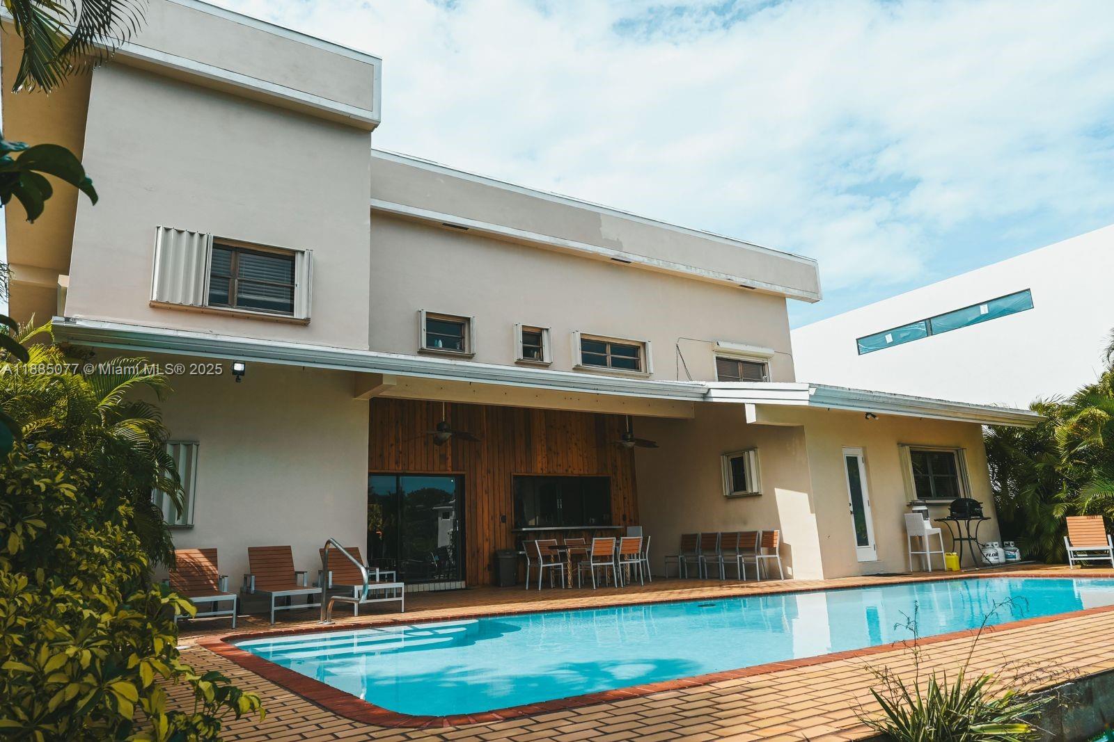 HOLLYWOOD GOLF ESTATES SE - Residential Lease
