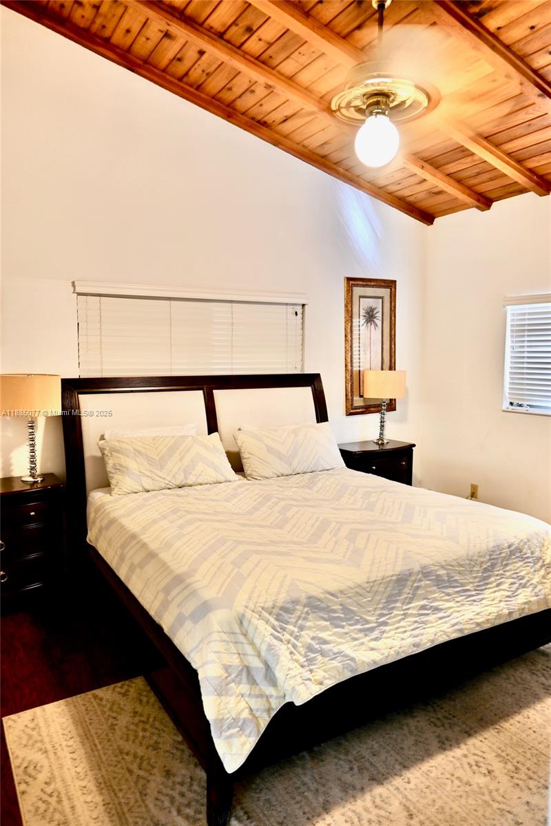 HOLLYWOOD GOLF ESTATES SE - Residential Lease
