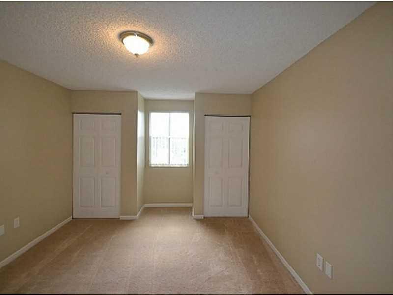 APPLE CREEK 133-8 B POR T - Residential Lease