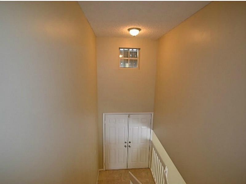 APPLE CREEK 133-8 B POR T - Residential Lease